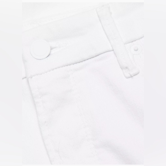 Good American Good Legs Straight-Leg Jeans NWT 15 - Picture 7 of 11